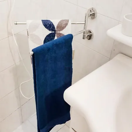 Marina Di - Alisso, Casa Vista Mare Con Parcheggio Privato E Wifi Vakantiehuis