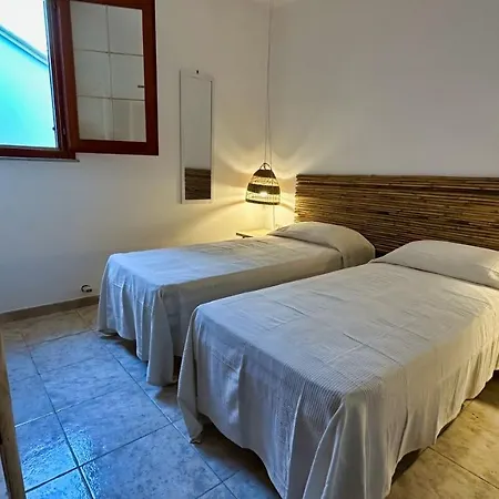 Marina Di - Alisso, Casa Vista Mare Con Parcheggio Privato E Wifi Holiday home