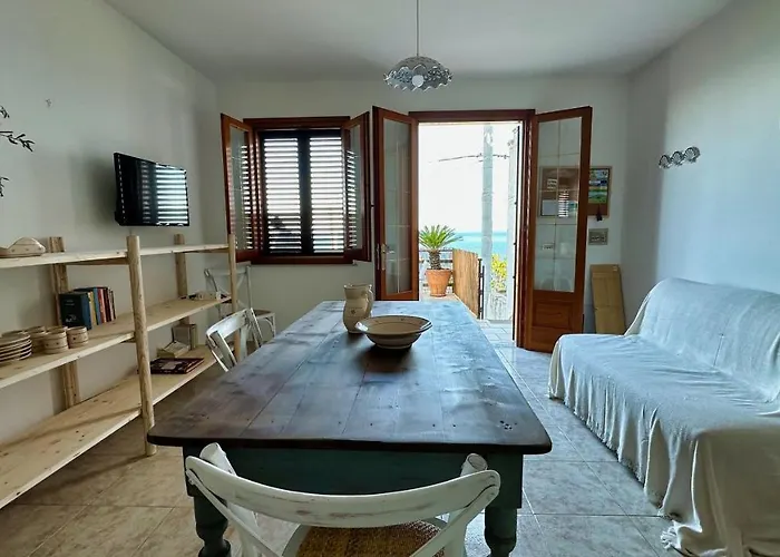 בית נופש Marina Di - Alisso, Casa Vista Mare Con Parcheggio Privato E Wifi *