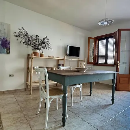 Semesterbostad Marina Di - Alisso, Casa Vista Mare Con Parcheggio Privato E Wifi Andrano