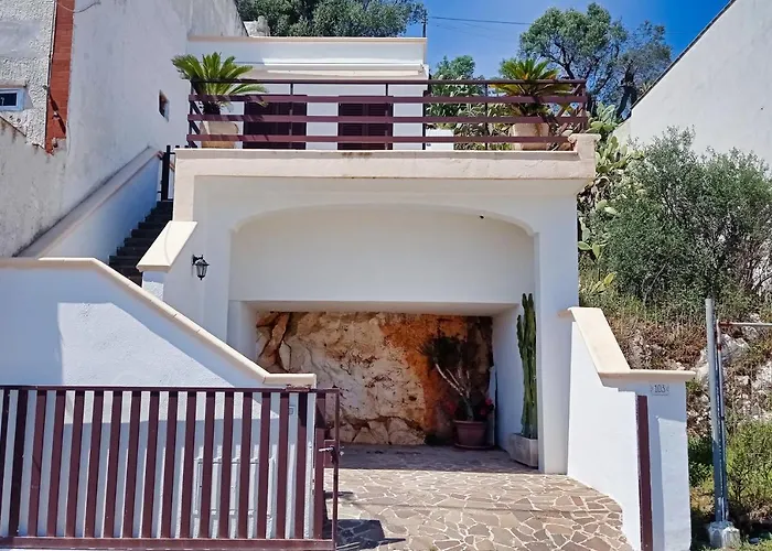Marina Di - Alisso, Casa Vista Mare Con Parcheggio Privato E Wifi Andrano